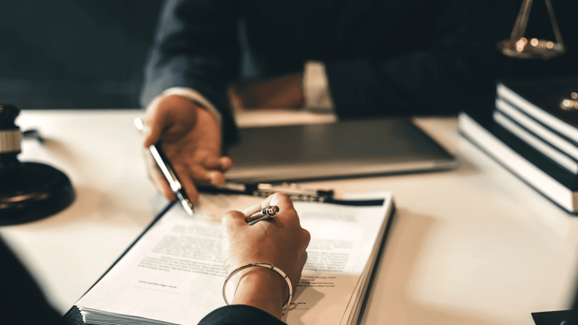 Legal Contract Translation Services